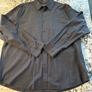 Gently Used Claiborne Men's Navy and Gray Checkered Button Down Shirt
